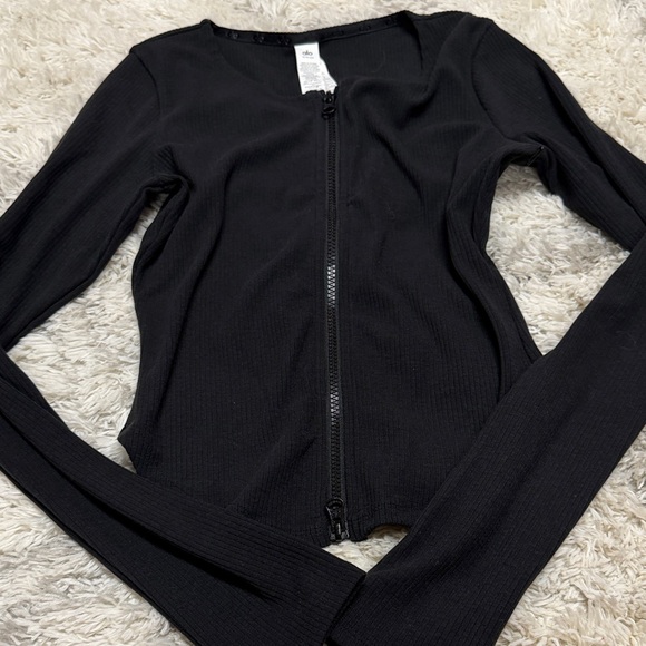 ALO Yoga Tops - Black Zip-Front Long Sleeve Jacket